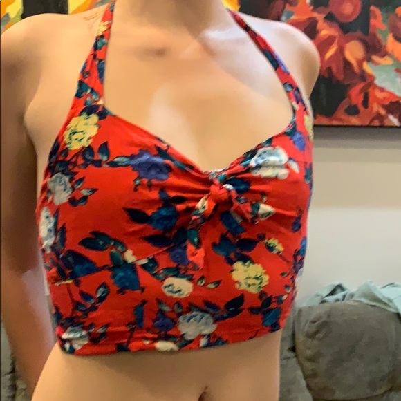 Forever 21 Crop Size M - Picture 2 of 3